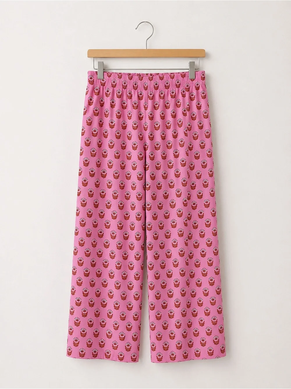 Mary Square Floral Foulard Pink Alli Short Sleeve V-Neck/Straigt Leg Pants Set